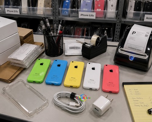 Apple iphone unlocked - 5c, new